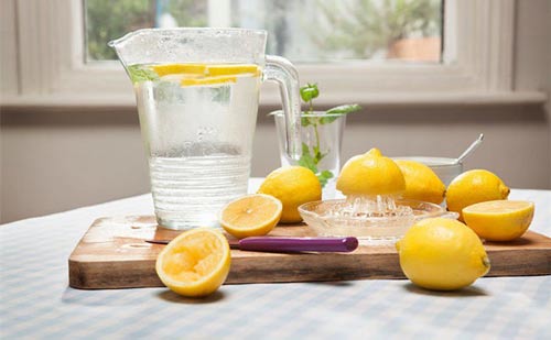 柠檬,柠檬片泡水的功效