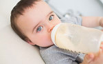 如何为新生儿选购合适的奶瓶？